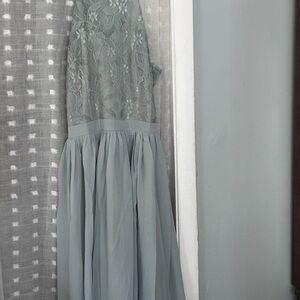 Elegant Lace Overlay Dress in Light Green/Gray XL